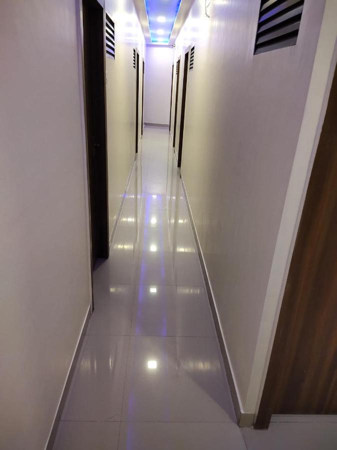 Hotel Golden Galaxy Bombay Exterior foto